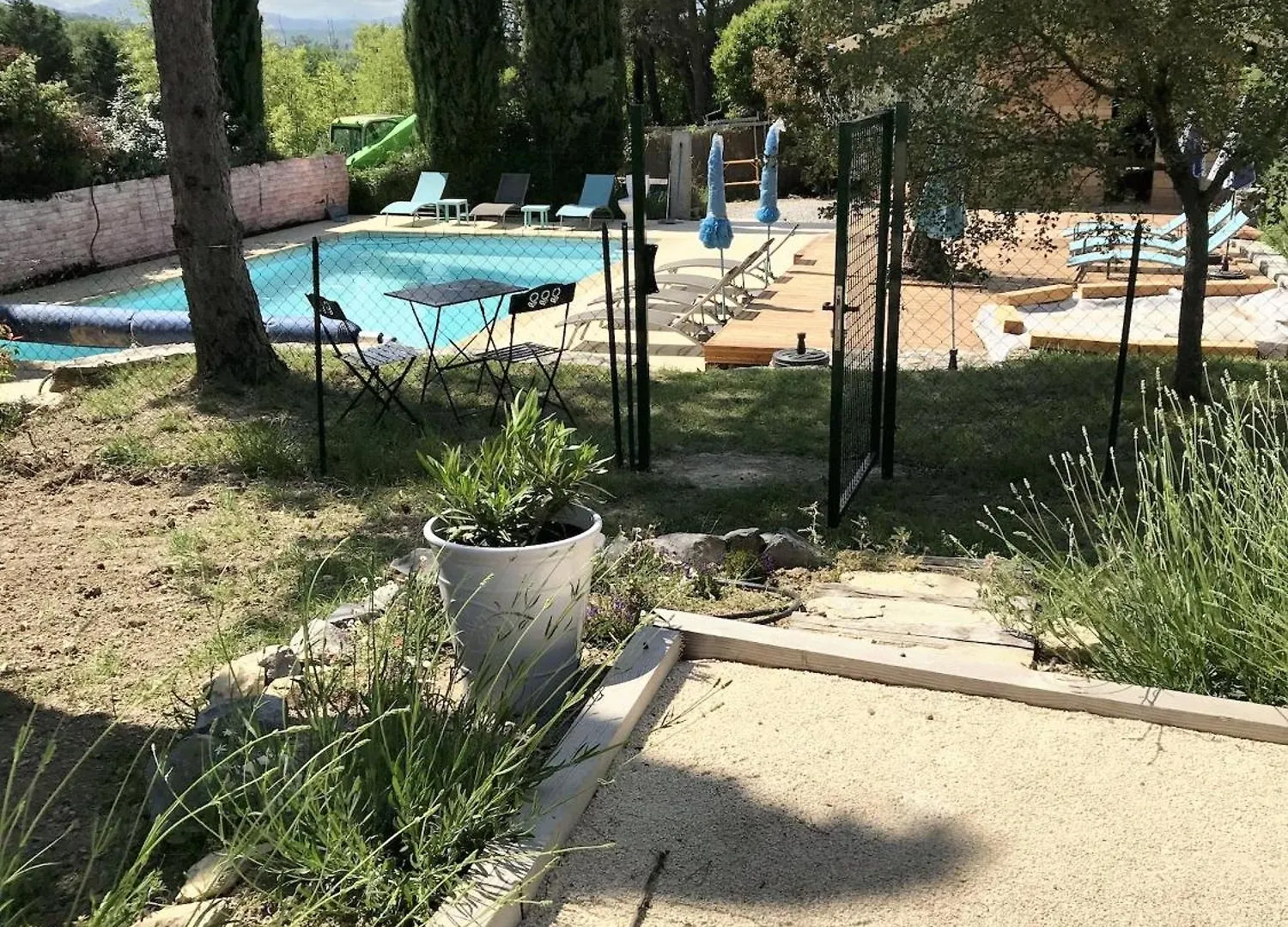 Holiday home Maison Accueillante A Saint-Andre-De-Cruzieres Avec Piscine Partagee